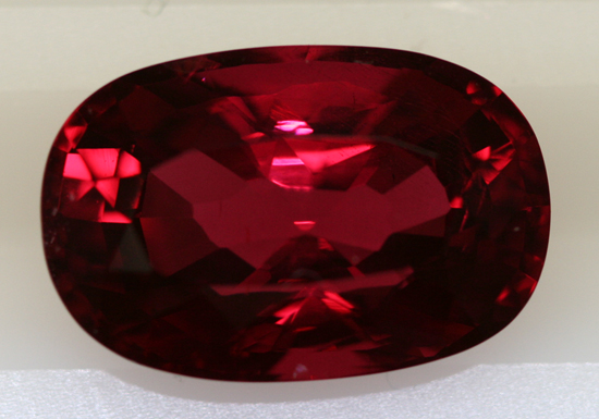 Magnificent 5.55 ct. Natural Spinel 
