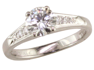 18k Diamond Engagement Ring