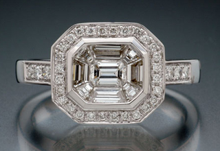 18kw Diamond Ring