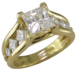 18ky Naked Diamonds Engagement Ring