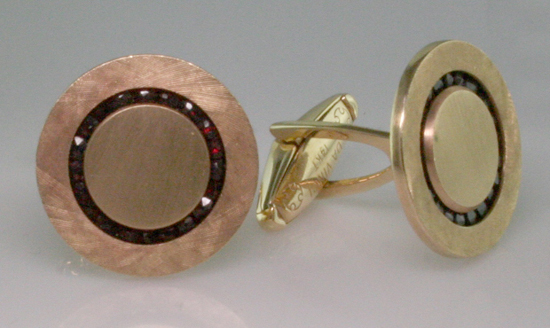 14ky Retro Garnet Cufflinks