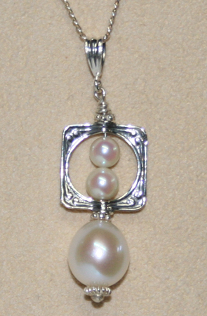 Freshwater Pearl Pendant