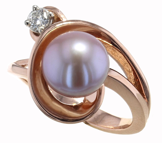 Cultured Pearl + Diamond Ring